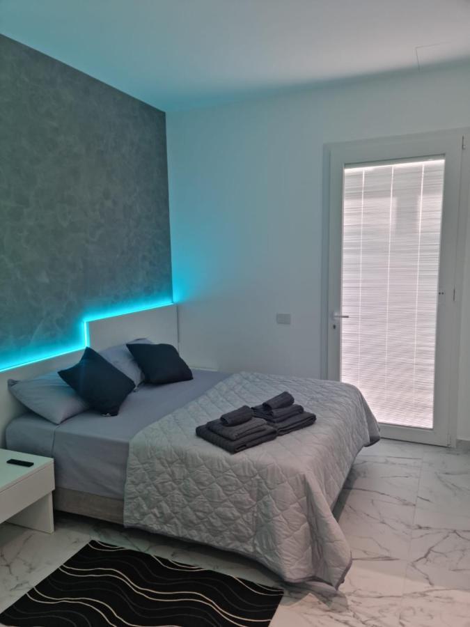 Lci Deluxe Rooms Сан-Катальдо Экстерьер фото